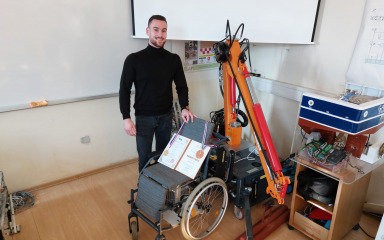 Studentu iz Nina bronca za robotizirana invalidska kolica