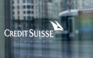 UBS nudi kupnju Credit Suisse za do milijardu dolara