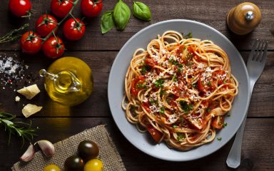 Znate li kako u umak za tjesteninu dodati više povrća? Jednostavno!
