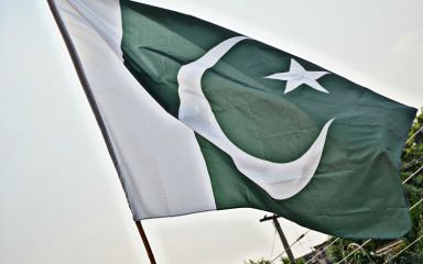 U napadu bombaša samoubojice u Pakistanu ubijeno devet policajaca