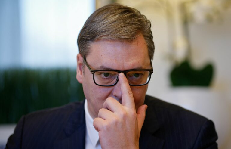 Vučić najavio preustroj stranke: “Spremam povijesni rez”